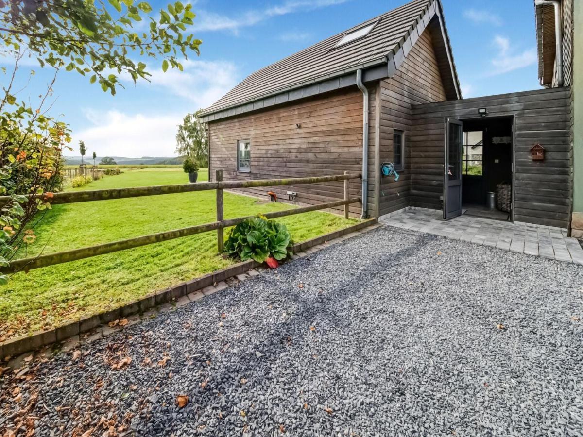 Tranquil Holiday Home In Mont With Bubble Bath Bagian luar foto