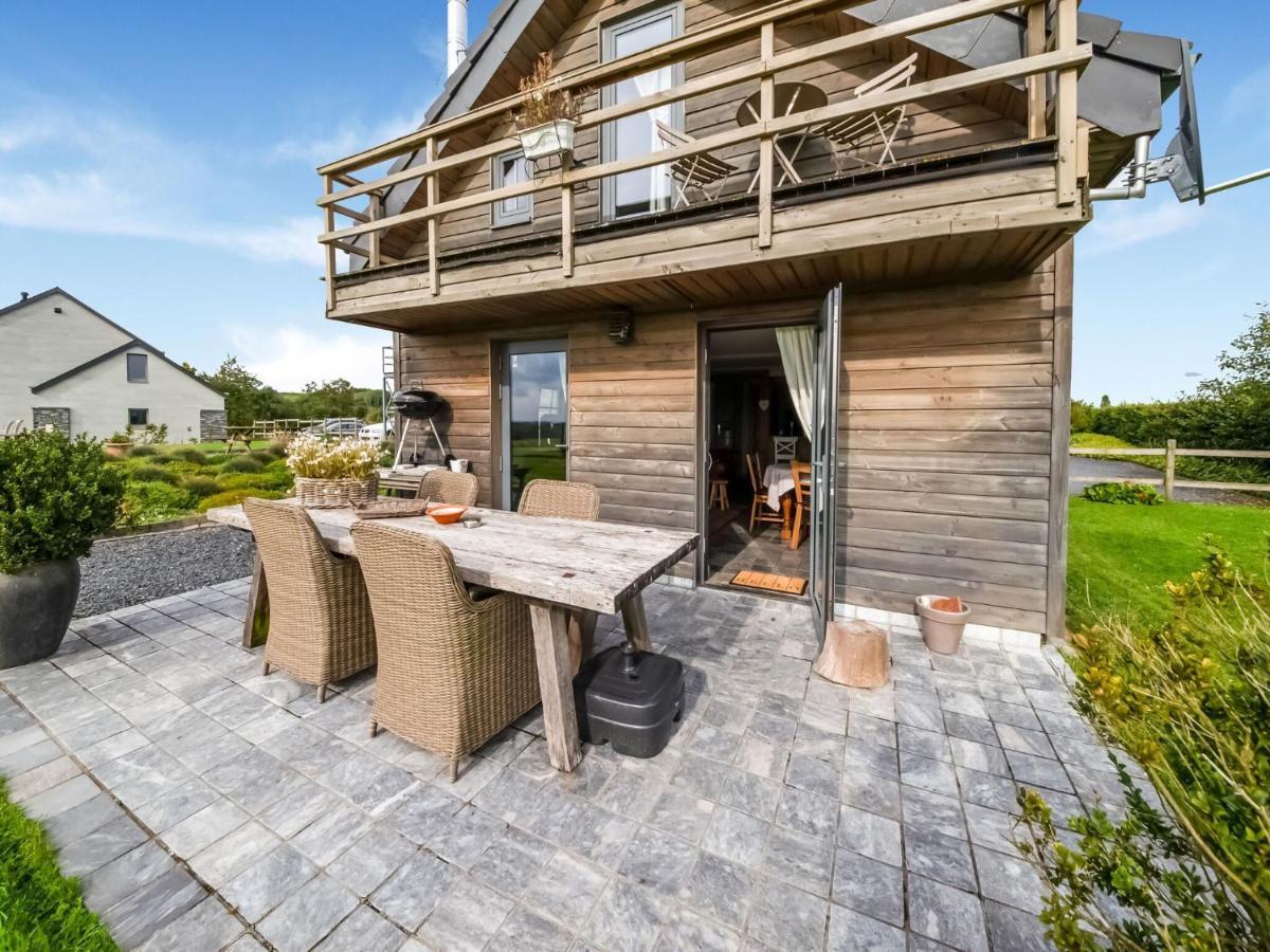 Tranquil Holiday Home In Mont With Bubble Bath Bagian luar foto