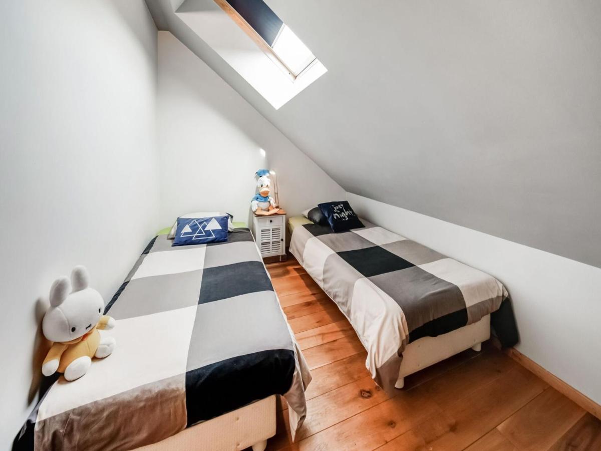 Tranquil Holiday Home In Mont With Bubble Bath Bagian luar foto